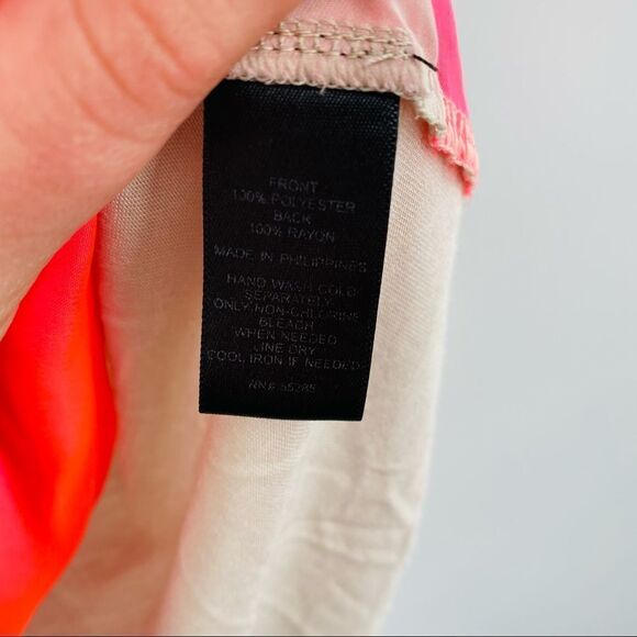 EXPRESS Striped Sleeveless Blouse - Picture 7 of 8